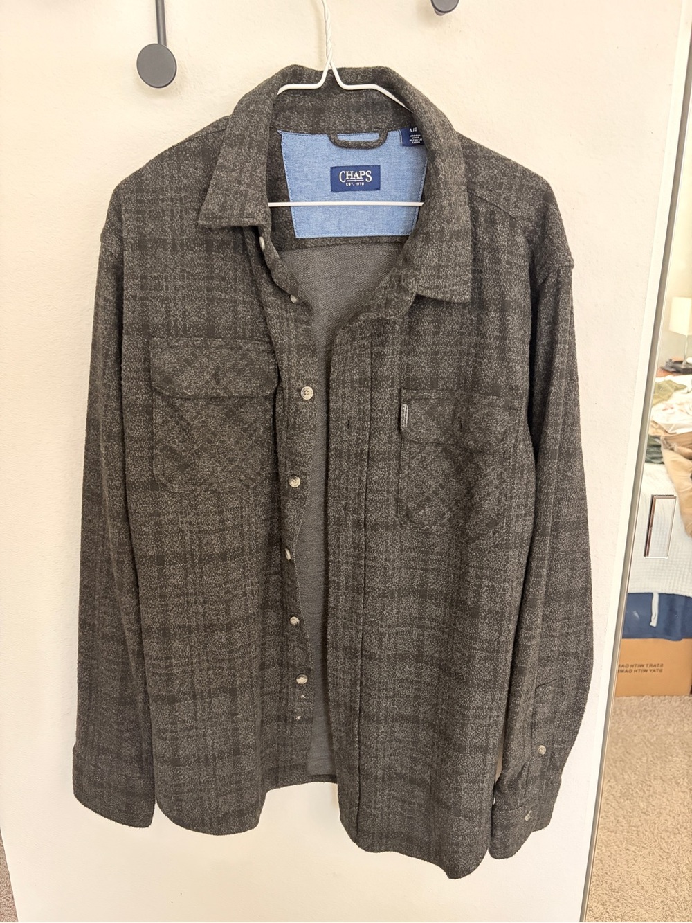 Chaps Men's Dark Gray Plaid Flannel